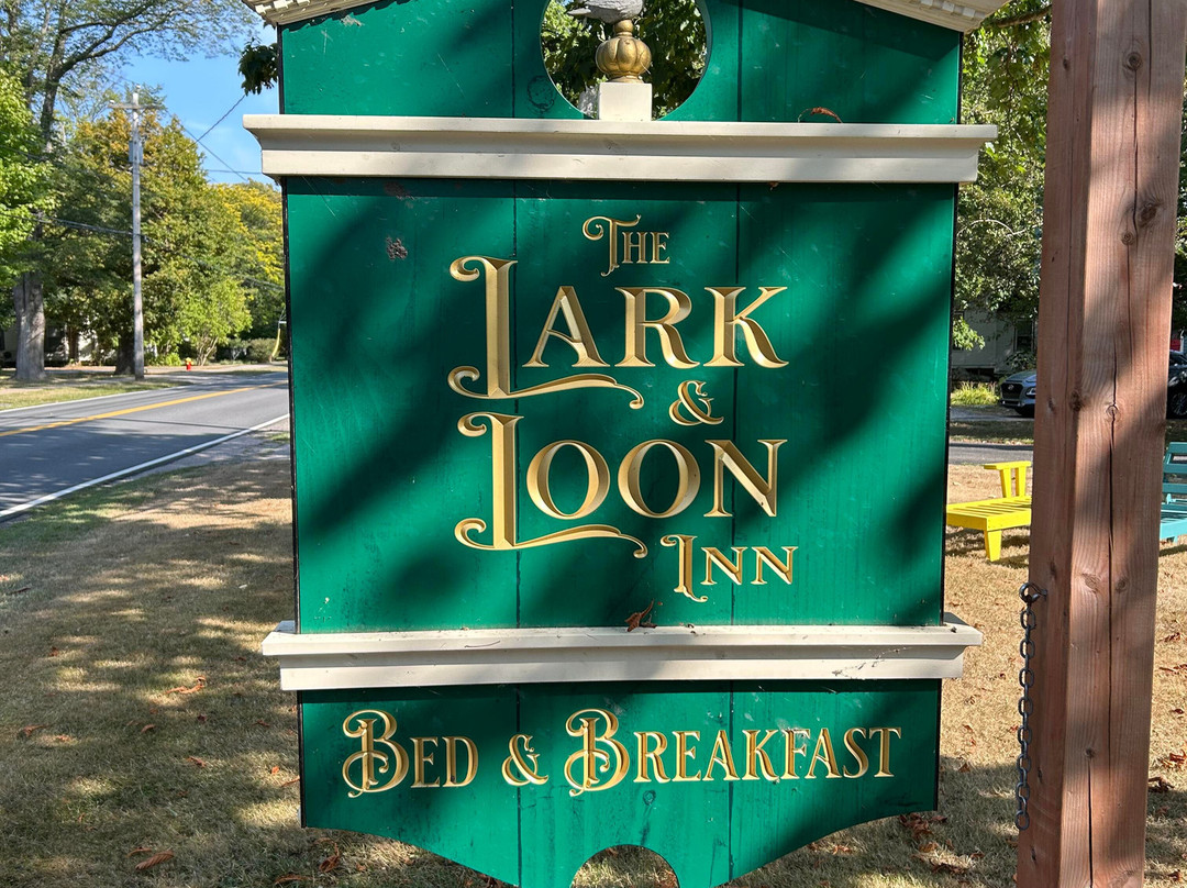 The Lark & Loon Inn主图