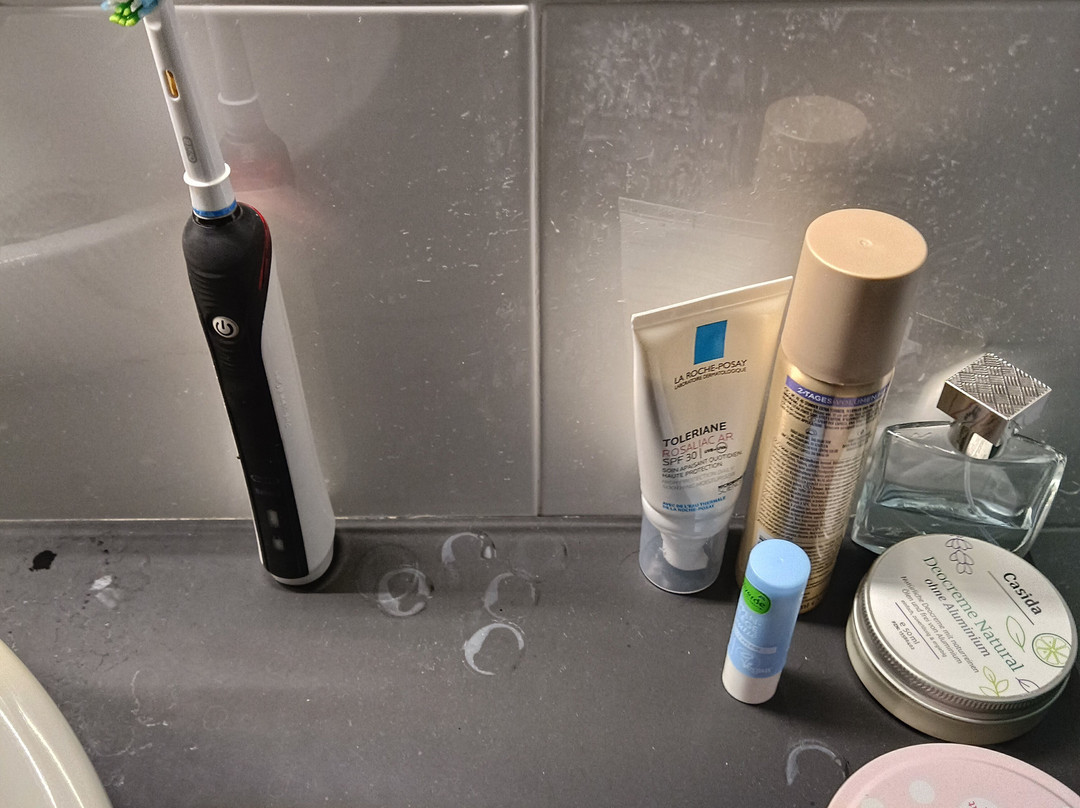 阿祖罗酒店主图