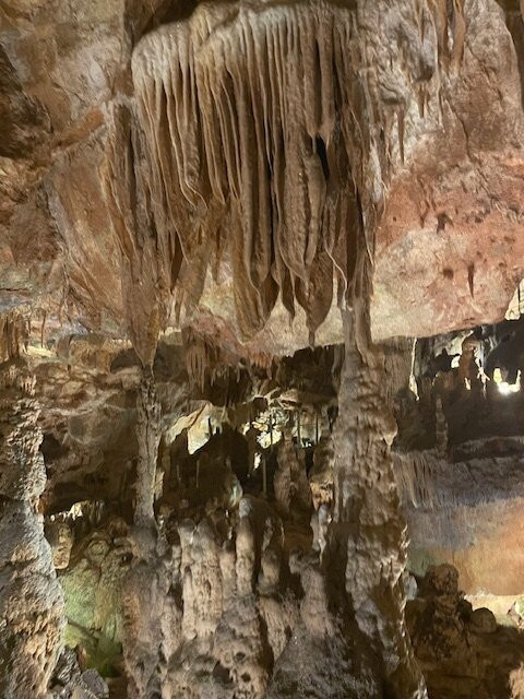 Grutas de Santo Antonio-Alvados必去景点