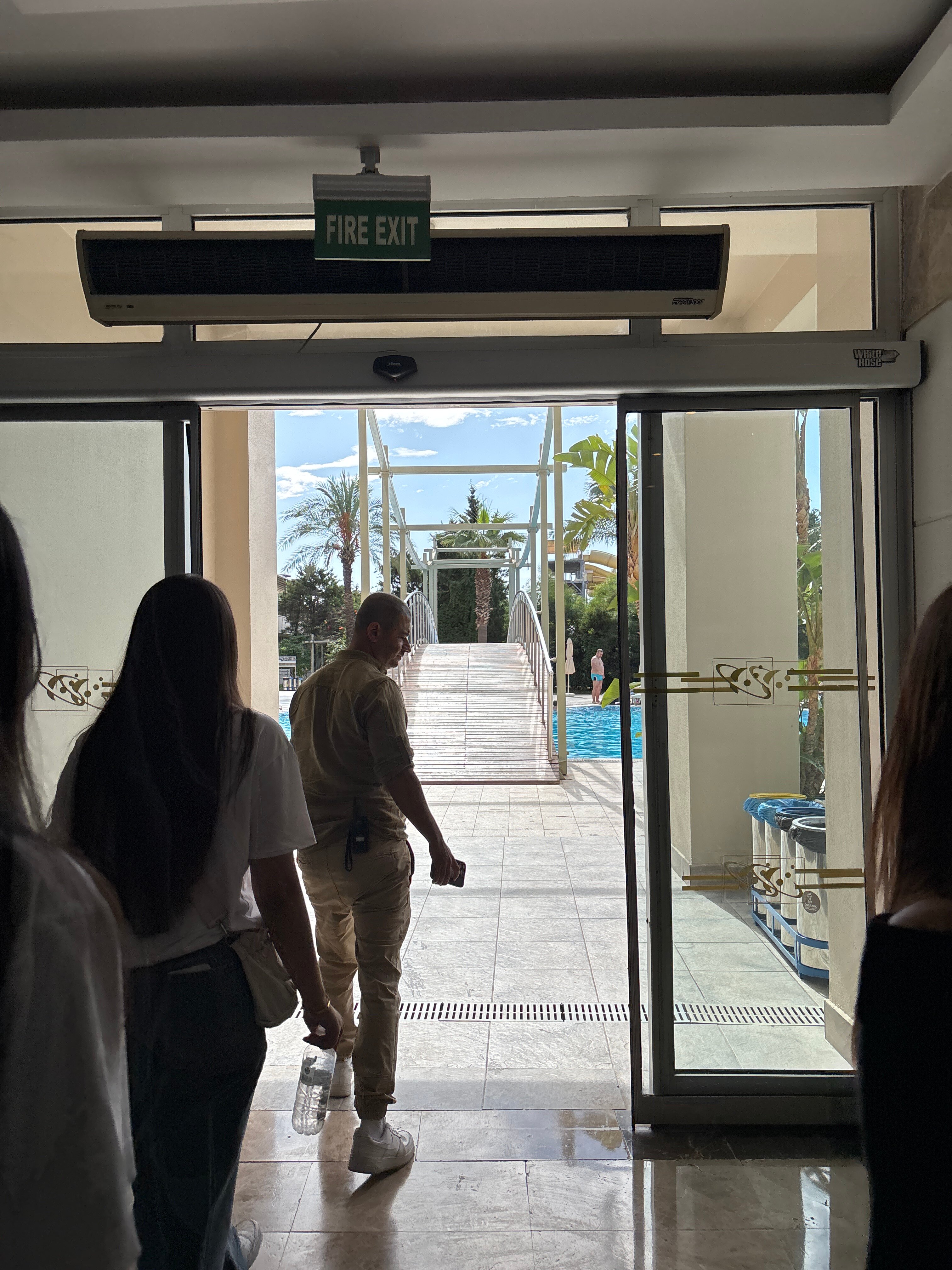 Saturn Palace Resort Hotel-官方