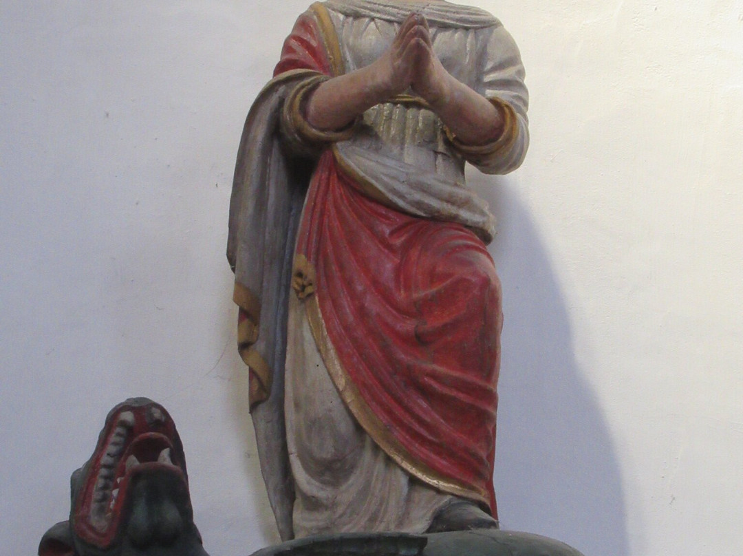 Eglise Saint-Julien-Chateauneuf du Faou必去景点