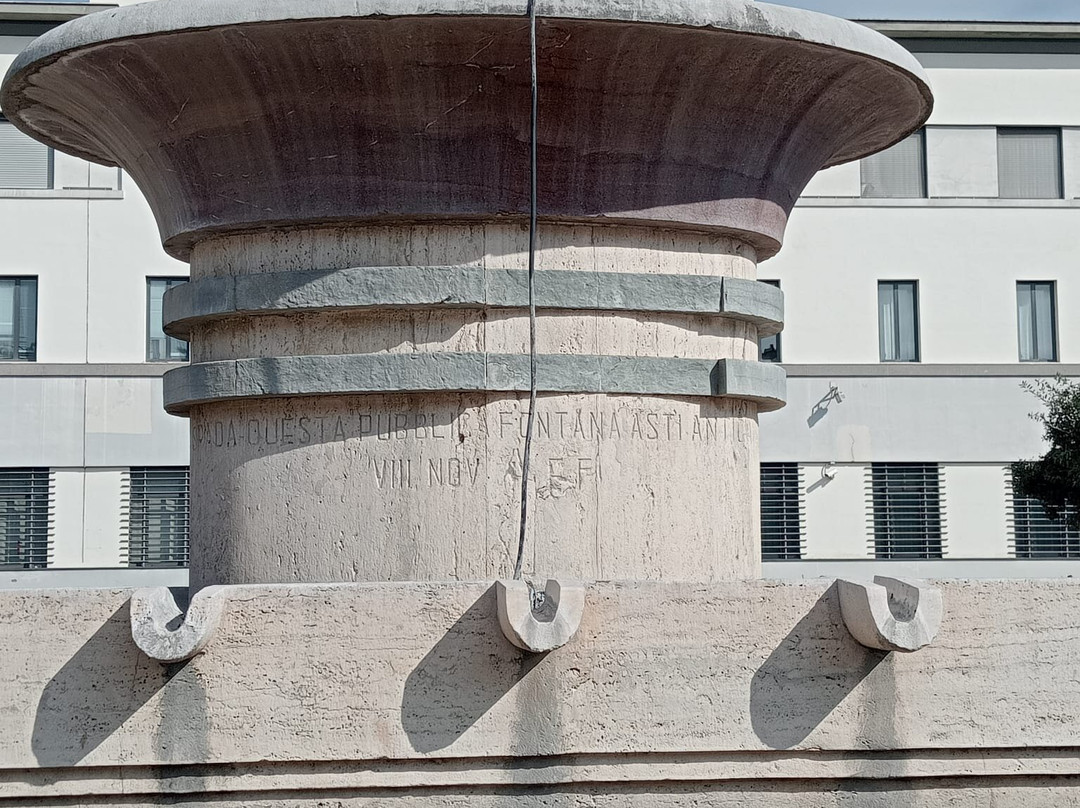 Fontana del grano - arte di regime