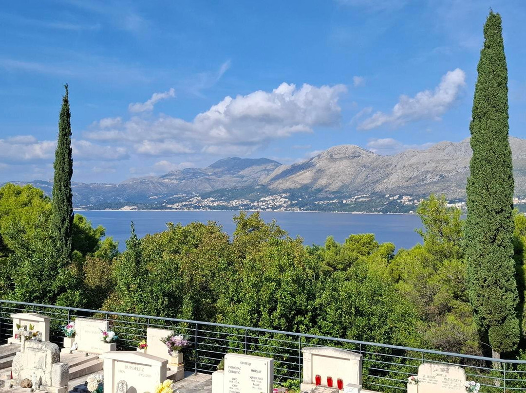 Cavtat Cemetery-察夫塔特必去景点