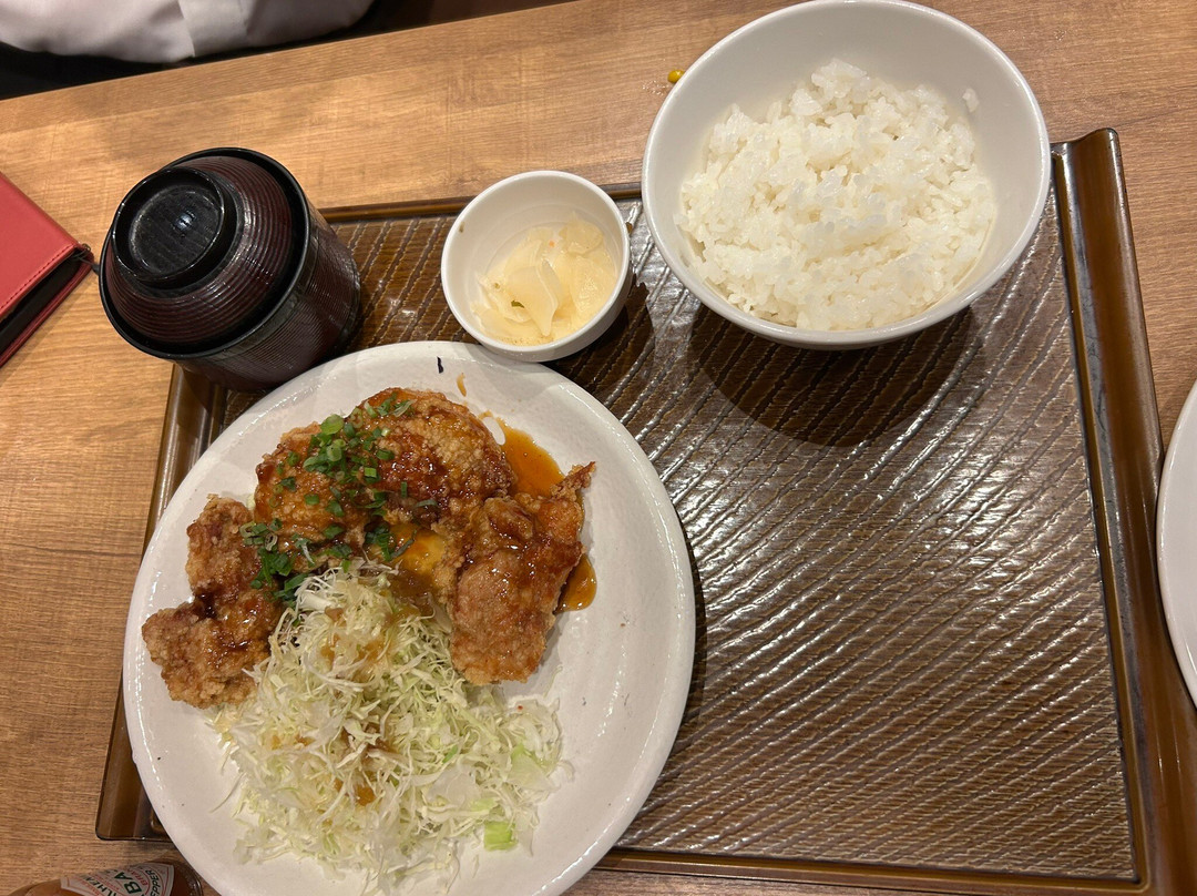 ガスト 太田駅前店