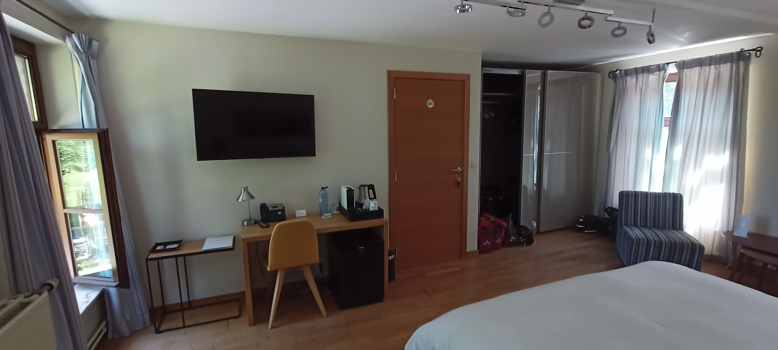 Hotel - Ferme du Chateau d'Ahin-客卧