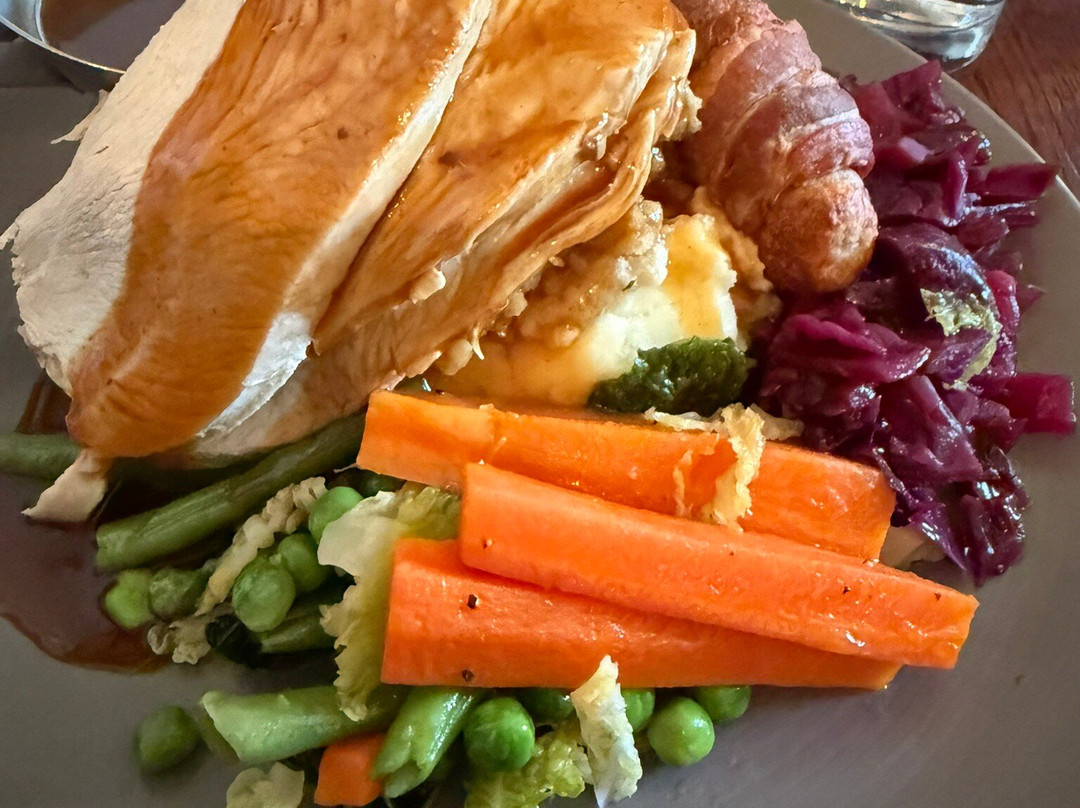 Downshire Arms Hotel主图