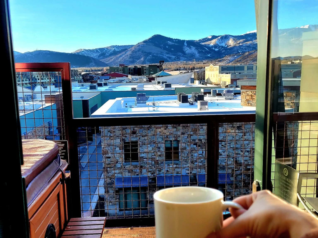 新公园度假酒店主图