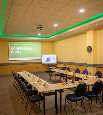 腓尼基大酒店主图