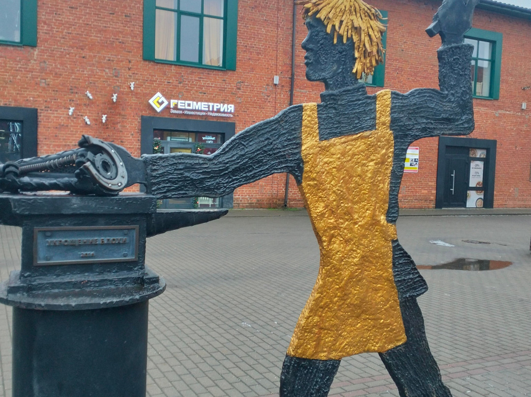 Sculpture Levsha Podkovyvayet Blokhu-图拉必去景点