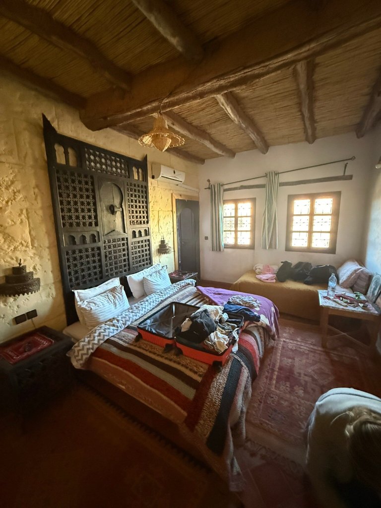 黑玫瑰酒店-官方