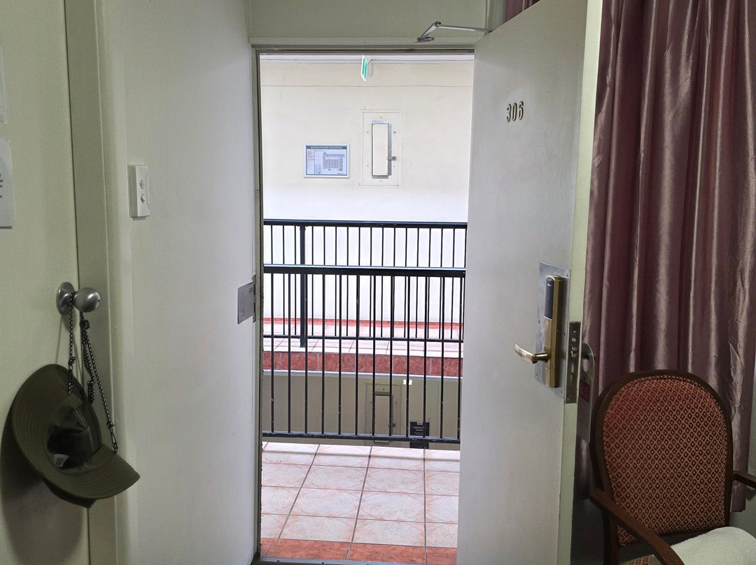 Edgecliff Lodge Motel主图