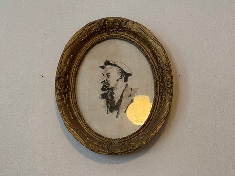 The Red Flat-索非亚必去景点