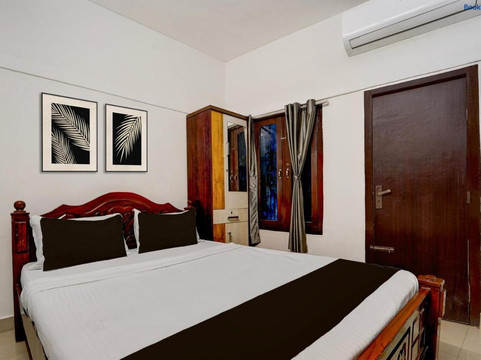 Hotel O by OYO Hooga Residency Amma Park