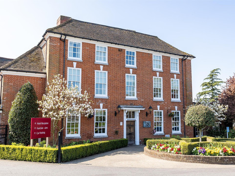 风车村贝斯特韦斯特普拉斯酒店