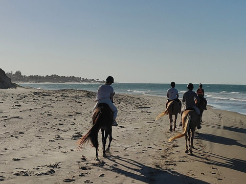 Caval' Aventure-Fortim必去景点