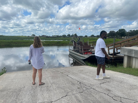 Grape Hammock Airboat & Alligator Tours-莱克威尔士必去景点