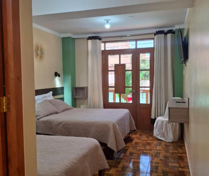 Hotel Incas Suite, Con Aguas Termomedicinales