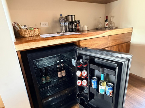 艾玛露精品酒店主图