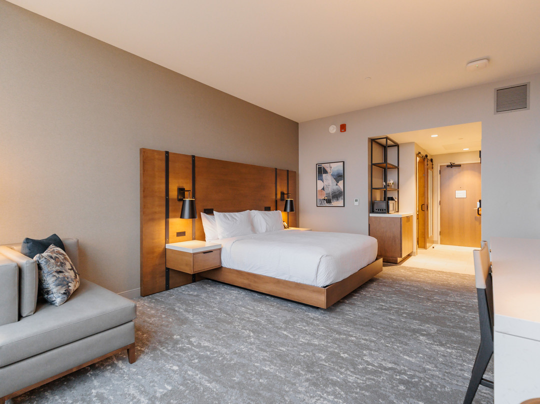 The Highpoint Hotel