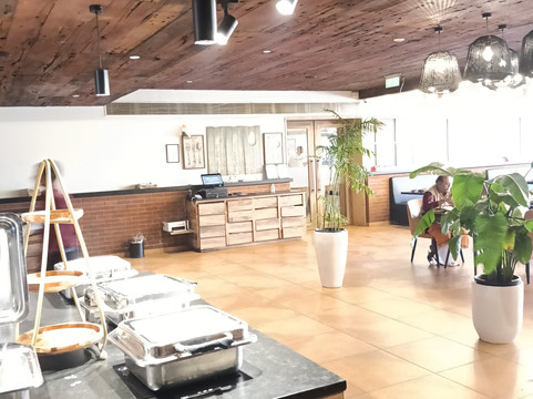 萨亚锡拉杰克特酒店主图