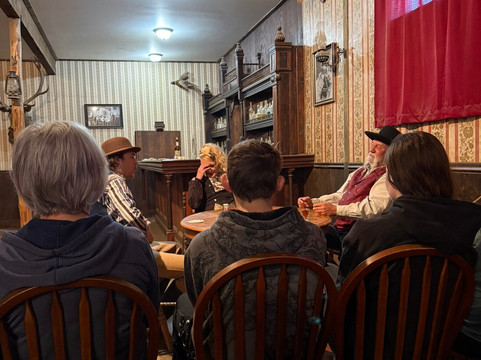 The Saloon Theatre-墓碑镇必去景点