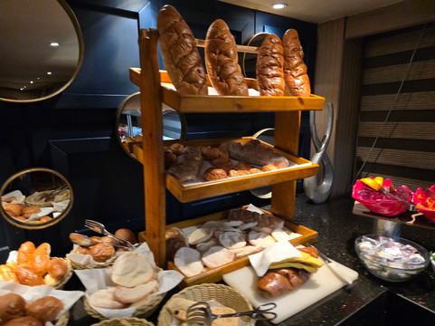 SUNRISE M/S Semiramis III主图