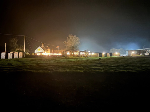 Tucker's Grave Inn & Campsite-Radstock必去景点