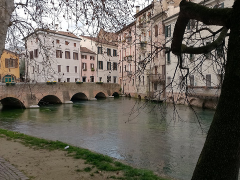 Via Buranelli-特雷维索必去景点