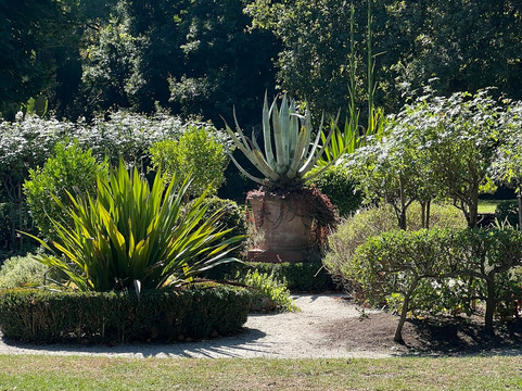 Victoria Gardens-普拉兰必去景点