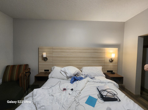 智选假日套房酒店底特律 - 乌蒂卡主图