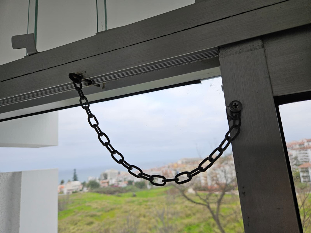 伊甸公园度假酒店主图