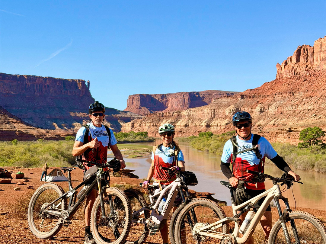 White Rim Trail-峡谷地国家公园必去景点