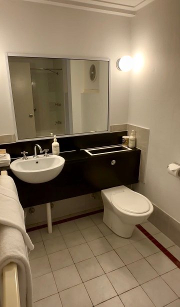 卫城贝斯特韦斯特酒店-浴室