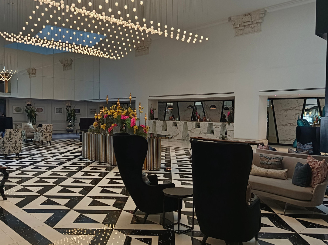 尼莎乔哈尔镇酒店主图