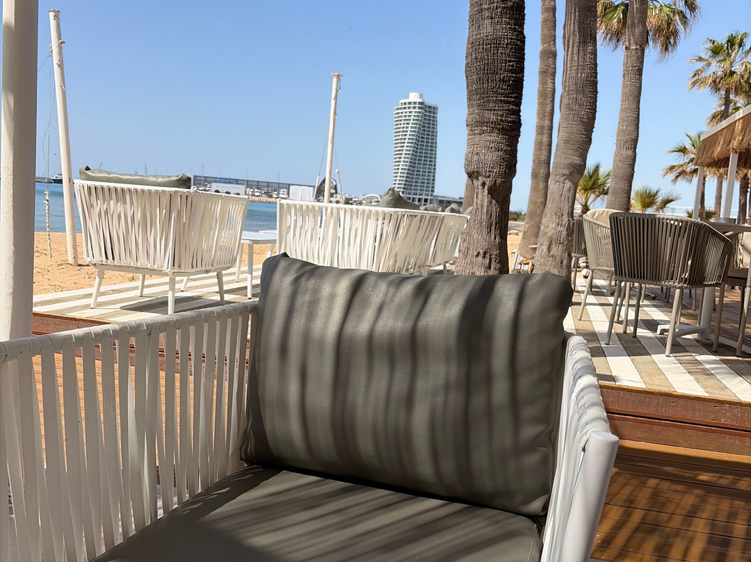 圆顶海滩度假村酒店主图