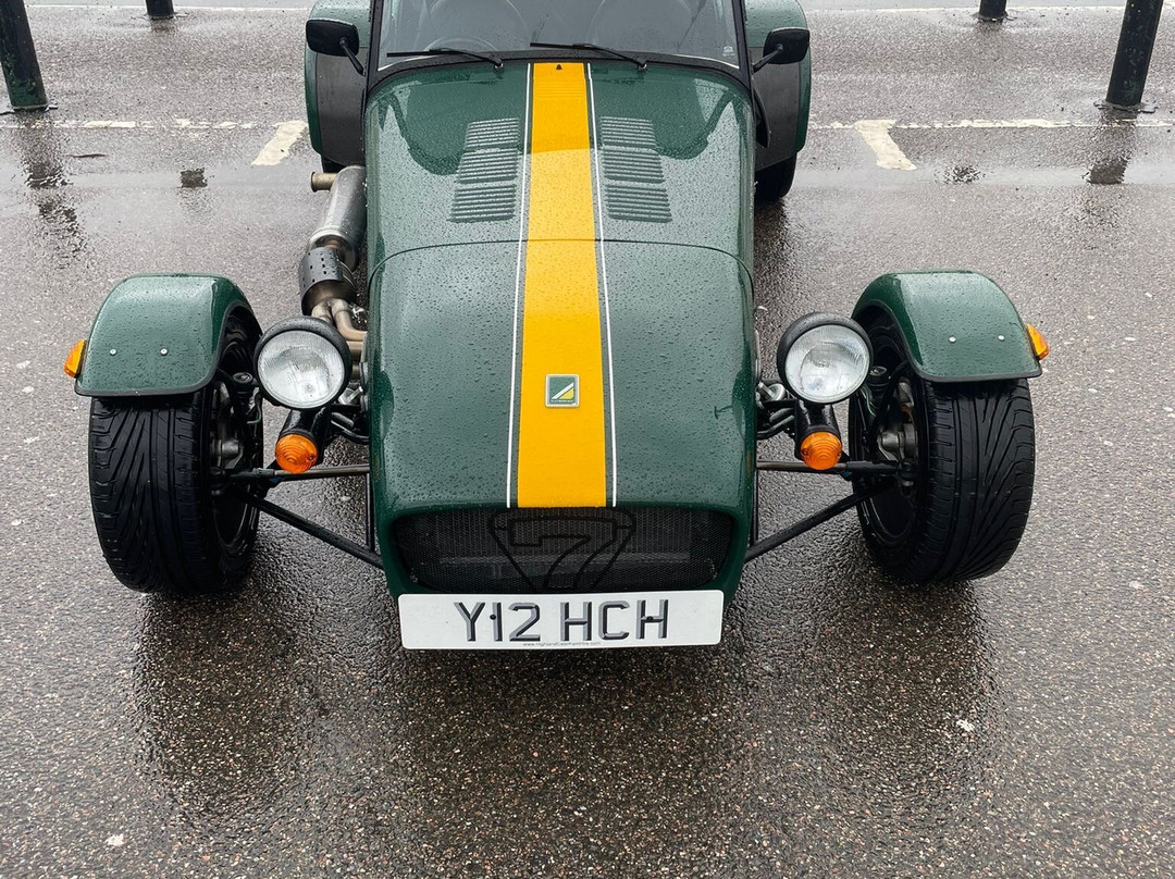 Highland Caterham Hire-埃尔金必去景点