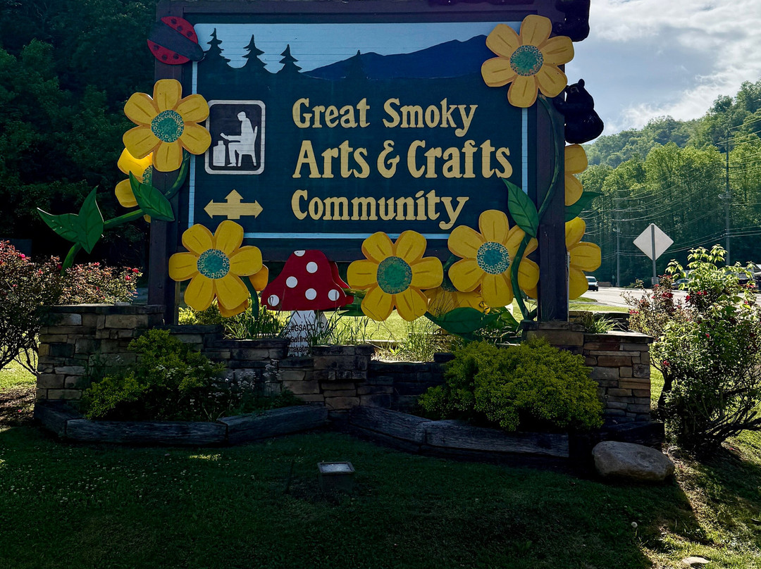 Great Smoky Arts & Crafts Community-盖林柏格必去景点