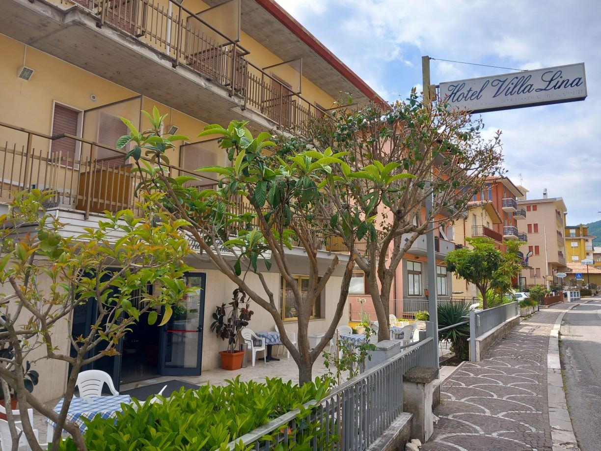 Hotel Villa Lina-度假村/酒店