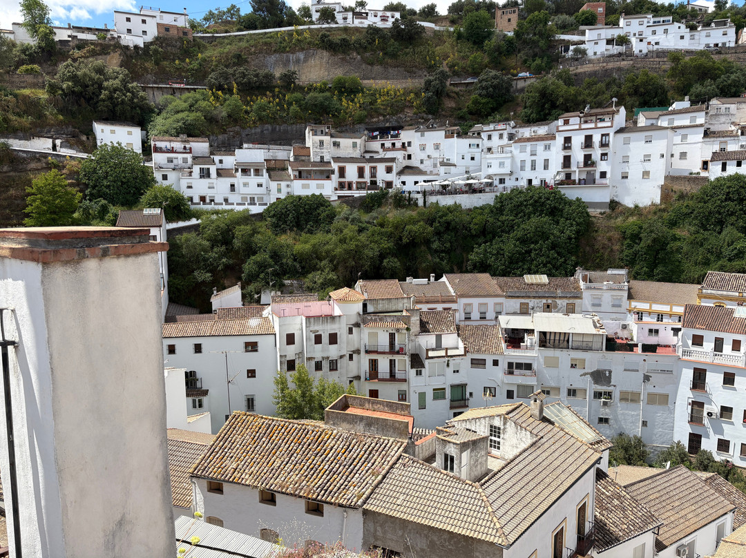 Coches Tuk Tuk-Setenil de las Bodegas必去景点