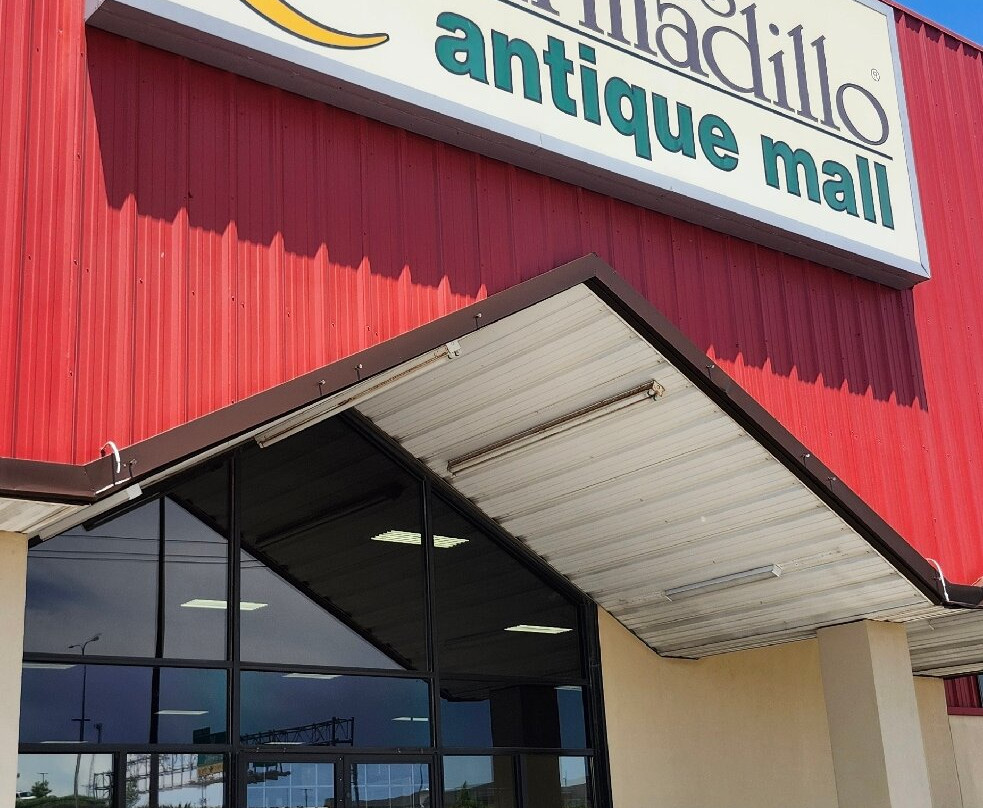 Brass Armadillo Antique Mall-奥马哈必去景点