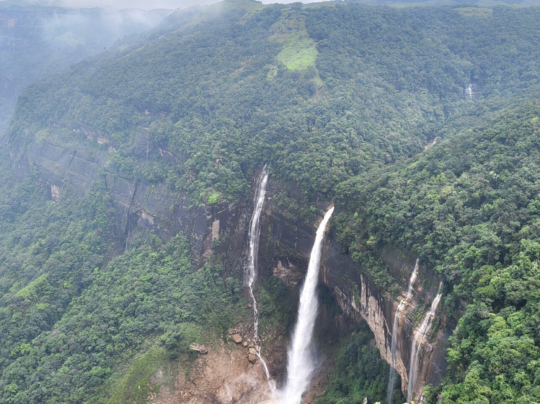 Nohkalikai Falls-Sohra必去景点