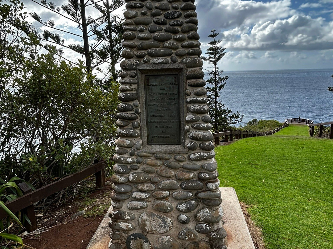 Captain Cook's Monument-诺福克岛必去景点