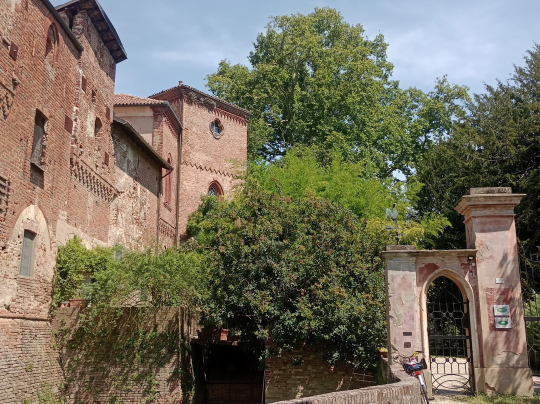 Castello Sannazzaro B&B主图