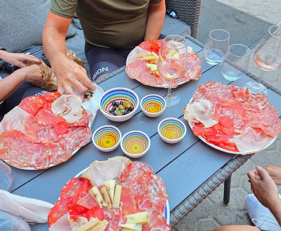 Stephanellis - Vin & Antipasti