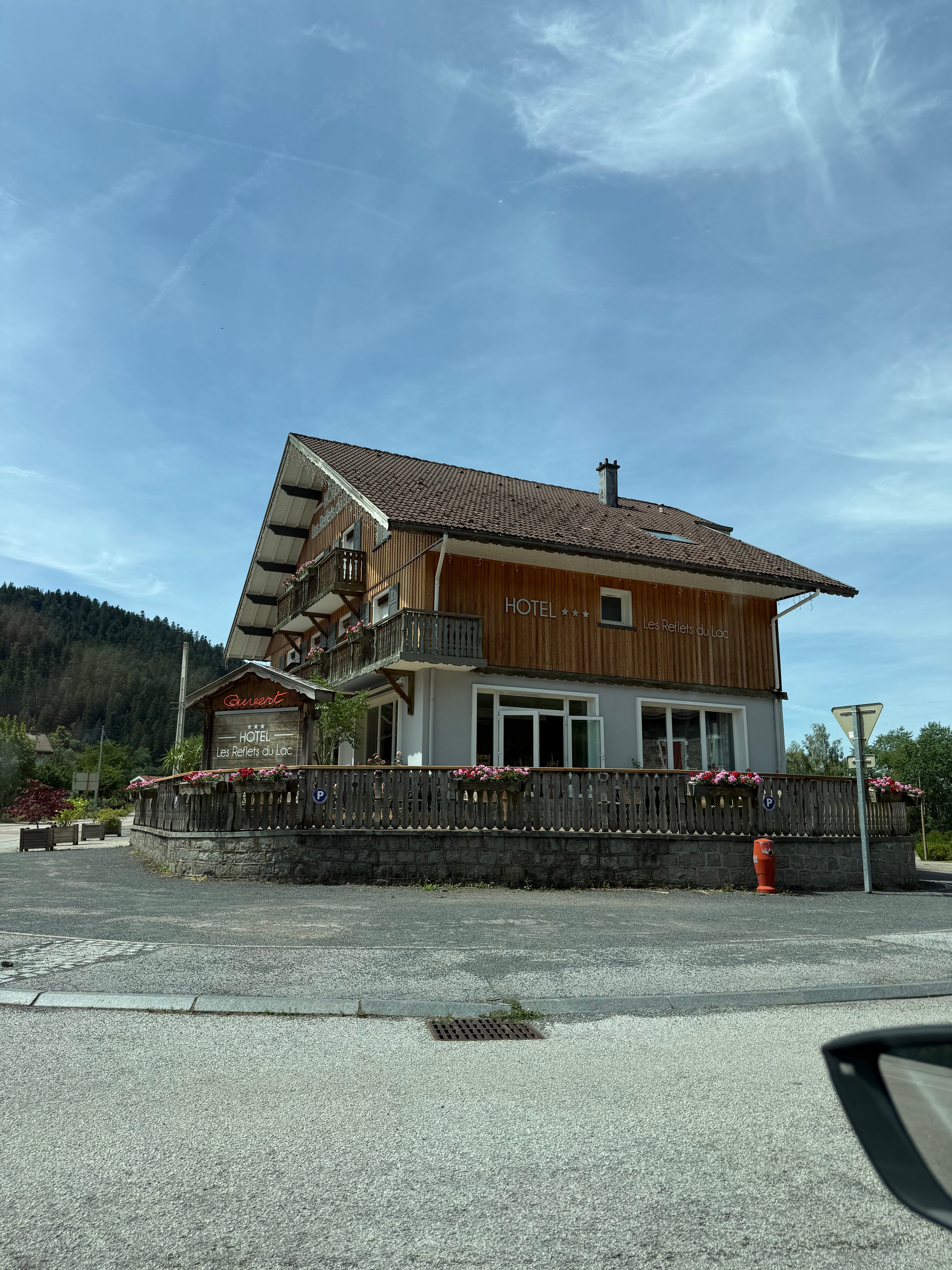 莱斯拉弗勒茨迪拉克酒店-旅行者