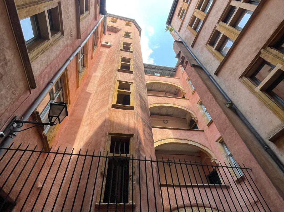 Traboules - Hotel Cour des Loges-里昂必去景点