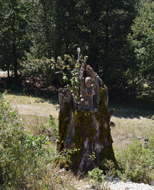 Bosco della difesa-Pescasseroli必去景点