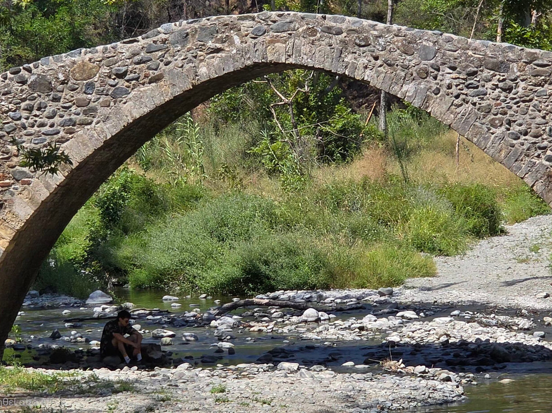 Tzelefos Bridge-Agios Nikolaos必去景点