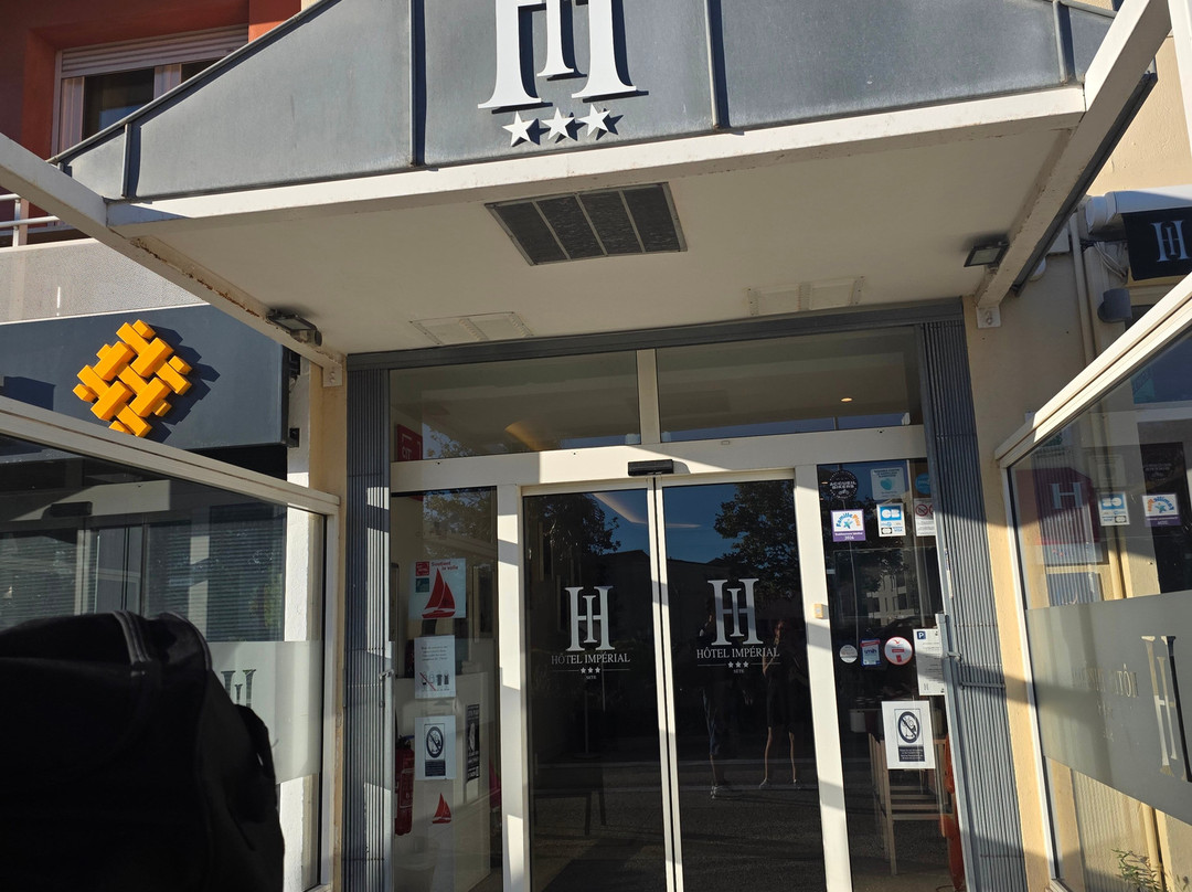 帝国酒店主图