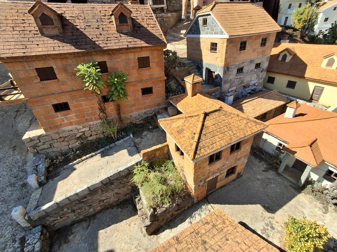 Aldeia Miniatura de Pedro Lemos